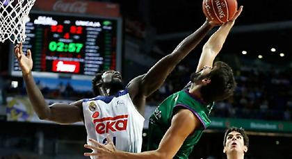 Τάπωσε στα ίσα ο Χάντερ τον Καντέρ! (video)