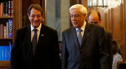 Παυλόπουλος σε Αναστασιάδη: Στόχος μας ο τερματισμός της τουρκικής κατοχής στην Κύπρο