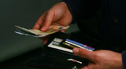 Μειώνεται το κατώτατο όριο συναλλαγών για αγορές «tax free»