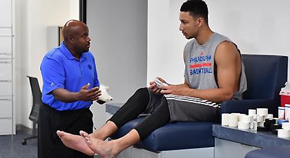 Χειρουργήθηκε ο Σίμονς, αλλά άγνωστο πότε επιστρέφει