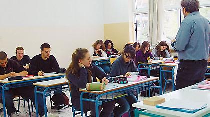 Επαναφέρουν την τράπεζα θεμάτων - Με εθνικό απολυτήριο η εισόδος στα ΑΕΙ