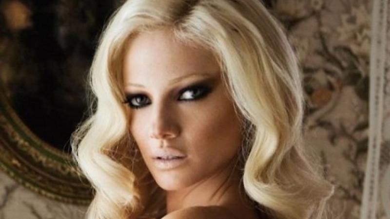 Η Τζούλια Αλεξανδράτου «έκαψε» το αξίας 200.000 ευρώ αυτοκίνητό της (video)