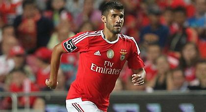 Ανανεώνει με τη Μπενφίκα ο Λισάντρο Λόπες