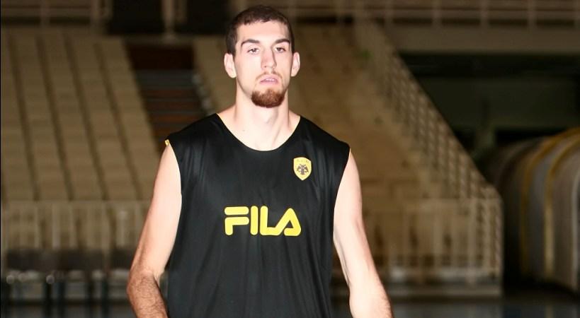 Έδωσε και επίσημα τον Παύλο η ΑΕΚ