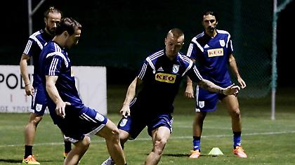 Αμφίβολος ο Πιέρος με Ελλάδα