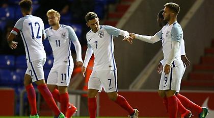 Ολοκληρωτικό ποδόσφαιρο από την Κ-20 της Αγγλίας