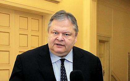 Βενιζέλος: Ασυνήθιστη η συνάντηση Τσίπρα-δικαστών