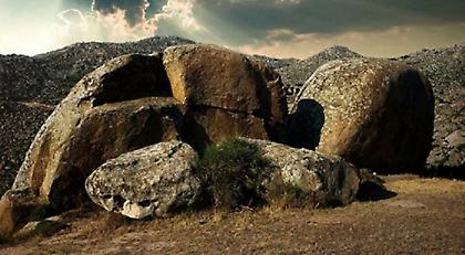 Εκεί που έγινε η μάχη των Τιτάνων και των Γιγάντων:Το ελληνικό χωριό με τους γρανιτένιους ογκόλιθους