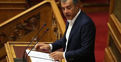 Θεοδωράκης: Ο Τσίπρας πήρε μεταγραφή τον Παπαγγελόπουλο για να φτιάξει δικό του σύστημα Δικαιοσύνης