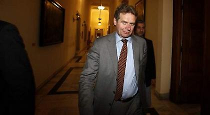 Ο Πολ Τόμσεν ζητά και εγγράφως την πλήρη αποχώρηση του ΔΝΤ από το ελληνικό πρόγραμμα