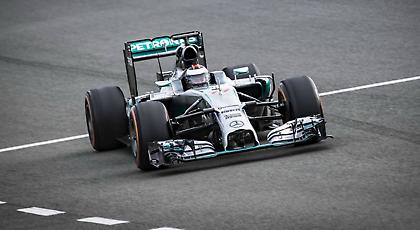 Από αναβάτης, πιλότος o Λορένθο!