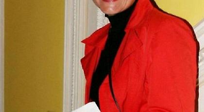 Σοκάρει πασίγνωστη Ελληνίδα ηθοποιός: «Χειρουργήθηκα για καρκίνο στα οστά, αλλά τελικά…»