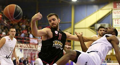 Μάντζαρης: «Αυτοί που έπρεπε στο πρώτο ημίχρονο, όχι όμως και στο δεύτερο»