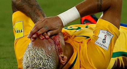 «Να αφήσει τα τσαλίμια και να μάθει να σέβεται ο Νεϊμάρ»