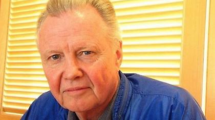 Παραλήρημα Γιον Βόιτ στο Twitter: Τα χώνει στον Ντε Νίρο, στηρίζει ανοιχτά τον Τραμπ