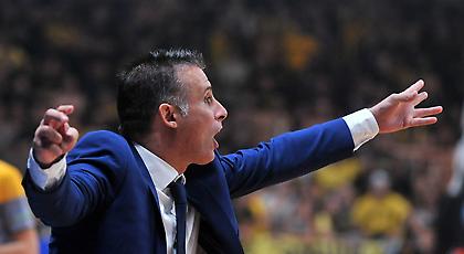 Μέξας: «Δίκαια νίκησε η ΑΕΚ, κρατάμε την προσπάθεια»