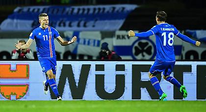 Αυτογκόλ και «Φίνμπο» σοκάρουν μέσα σε τρία λεπτά την Τουρκία! (video)