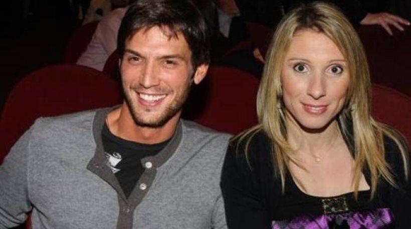 Με ξανθιά καλλονή ο Αλέξανδρος Παρθένης μετά το διαζύγιο του