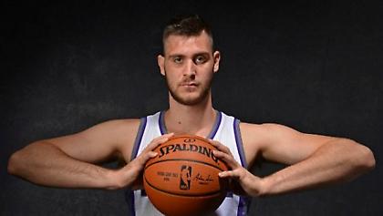 Εύκολα οι Κινγκς, θετικοί Παπαγιάννης-Κουφός (video)