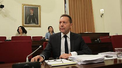 Στουρνάρας: Η ζημιά του Βαρουφάκη, τα capital controls και το δημοψήφισμα