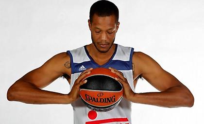 Το τρομερό κάρφωμα του Ράντολφ μπροστά στον Μπιρτς (video)