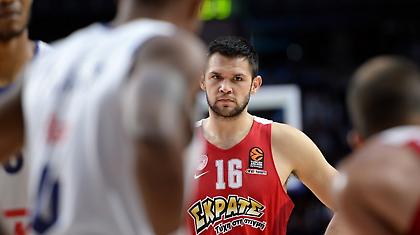 Παπανικολάου: «Δεν πρέπει ένα ματς που είναι στους 10 πόντους, να τελειώνει στους 18»