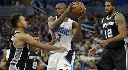 Aσταμάτητοι οι Σπερς