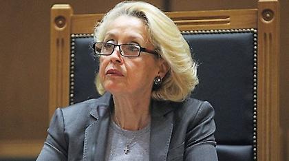 Ένα βήμα πίσω έκανε η Βασιλική Θάνου για τα όρια συνταξιοδότησης των δικαστών
