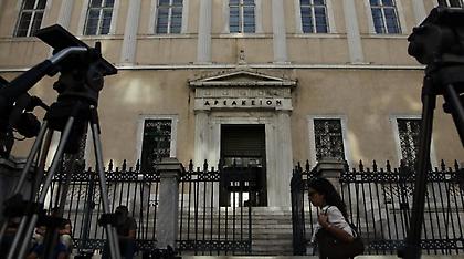 ΣτΕ: Με ψηφοφορία για το «τυπικό» της προσφυγής ξεκινά η σημερινή διάσκεψη για τις άδειες