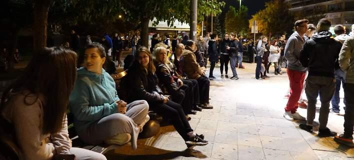 Δεκάδες οι μετασεισμοί στα Ιωάννινα -Ξενύχτησαν στους δρόμους οι κάτοικοι (pics)