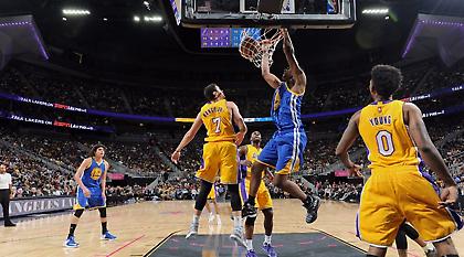 Πλήγωσαν τον… πρώην τα «πολυβόλα» των Γουόριορς (video)