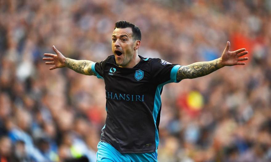 Προπονητής έδωσε χαρτάκι στους παίκτες του και το έκλεψε αντίπαλος! (video)