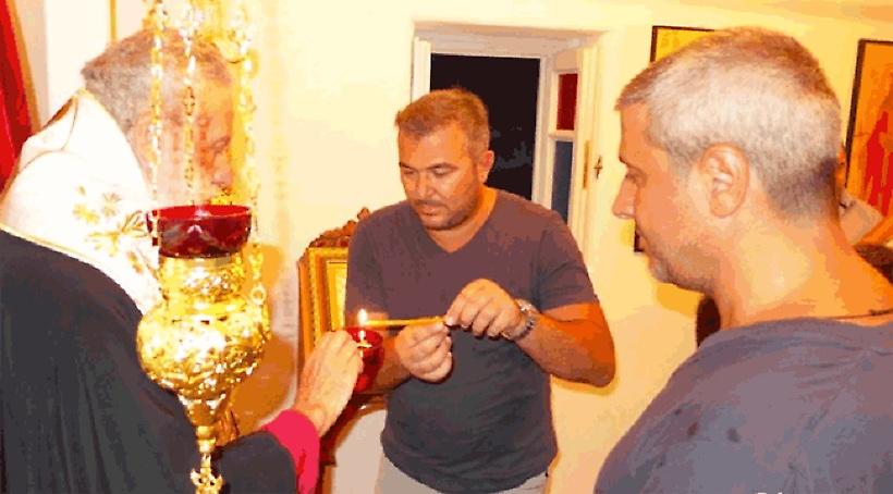 Αυτό είναι το εκκλησάκι που έχτισε για την κόρη του ο Αντώνης Ρέμος