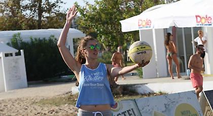 Τουρνουά μπιτς βόλεϊ με λάμψη!