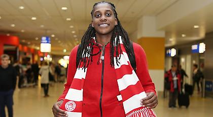 Έφτασε για Ολυμπιακό η Κάιζερ