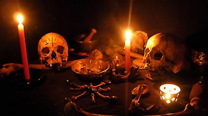 Θα αποκάλυπτε κύκλωμα μαύρης μαγείας με διάσημους ο ερευνητής UFO που πέθανε μυστηριωδώς