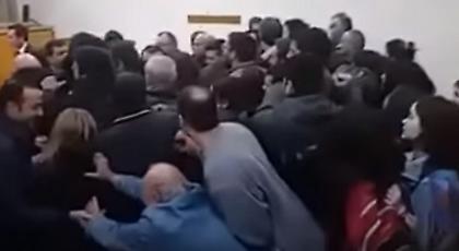 Θεσσαλονίκη: Mαταίωση πλειστηριασμού μετά από «εισβολή» διαδηλωτών στο Ειρηνοδικείο (video)