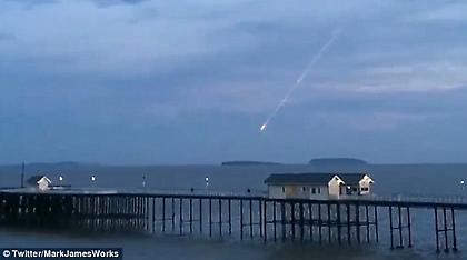 Μετεωρίτης «φώτισε» τον ουρανό και... ταρακούνησε την Ουαλία (video)