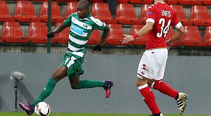 «Κάρφωσε» και δεύτερο ο Ιμπάρμπο! (video)