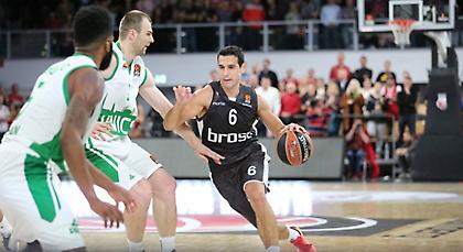 Ζήσης κερνάει, Μπάμπεργκ πίνει!