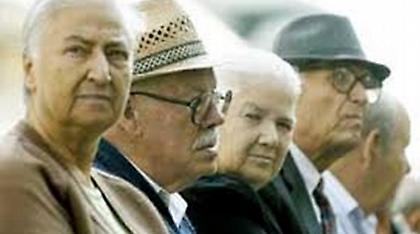 «Παγωμένες» επ' αόριστον οι νέες συντάξεις χηρείας λόγω αδράνειας