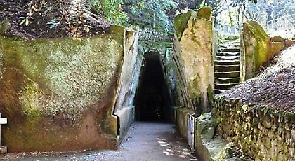 Έντεκα μέρη που θεωρήθηκαν πύλες προς την κόλαση