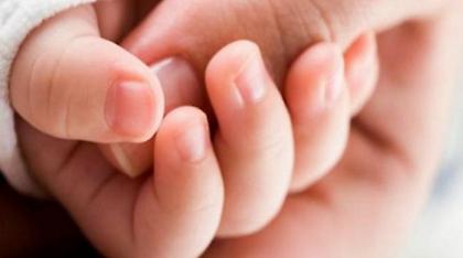 Ηράκλειο: Αγοράκι 18 μηνών κατάπιε το παιχνίδι του - Συναγερμός στο ΕΚΑΒ