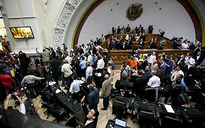 Πραξικόπημα Μαδούρο καταγγέλλει η Εθνοσυνέλευση της Βενεζουέλας