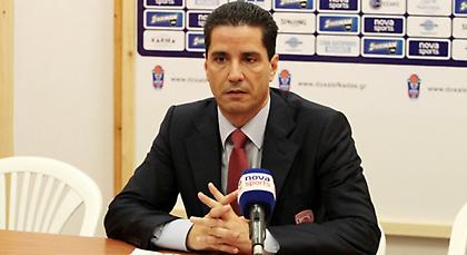 Σφαιρόπουλος: «Όποιος παίζει στον Ολυμπιακό πρέπει να τα δίνει όλα»