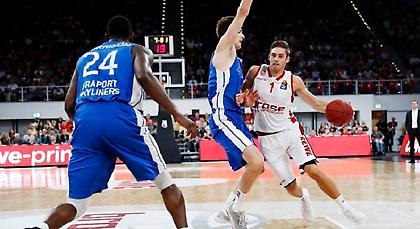 Κοζέρ: «Ελπίζω να μην παίξει καλά ο Μπουρούσης»