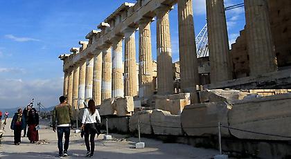 Κατά 9% υποχώρησαν οι δαπάνες των τουριστών ανά ταξίδι το οκτάμηνο