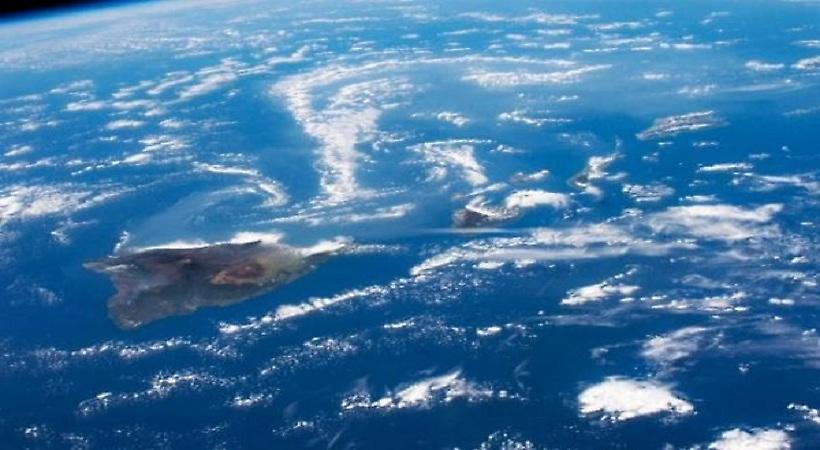 Σπάνιες και απίστευτες φωτογραφίες της Γης από το διάστημα