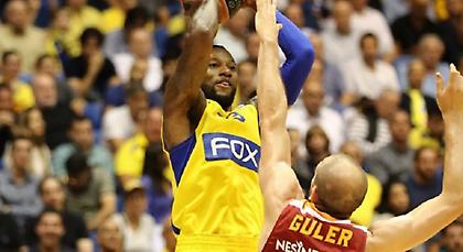 Έσπασε το… ρόδι η Μακάμπι!