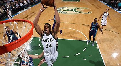 Πω, πω, Giannis, τι είναι αυτά που κάνεις; (video)